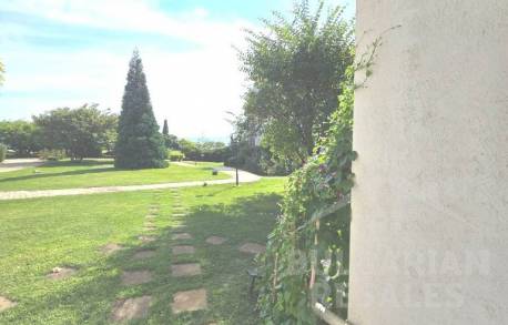 Първа линия! Апартамент в Свети Влас, район на яхтеното пристанище - Снимка 13