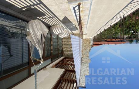 Priestranný byt priamo pri mori, nádherná štvrť! - Фото12