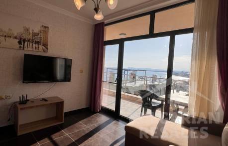 Frontline property in a modern luxury complex - Photo 6