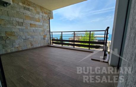 Модерен апартамент с красива гледка - Снимка 14