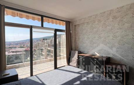 Exclusive! Renovated apartment with beautiful views - Photo 7