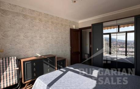 Exclusive! Renovated apartment with beautiful views - Photo 8