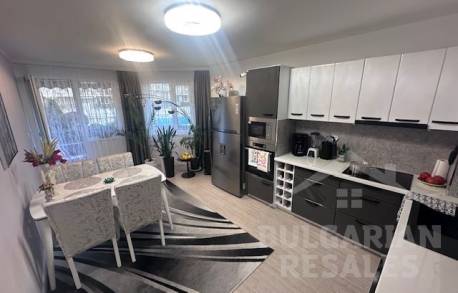 Renovated and furnished apartment in Dolphin Bay - Photo 1