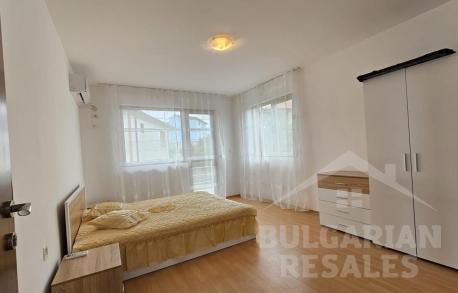 Doskonały dom z kominkiem i przestronnymi tarasami - Фото19