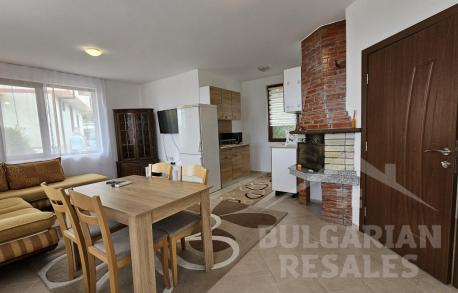 Doskonały dom z kominkiem i przestronnymi tarasami - Фото3