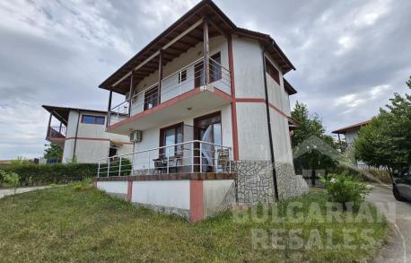 Excellent house with fireplace and spacious terraces - Photo 1