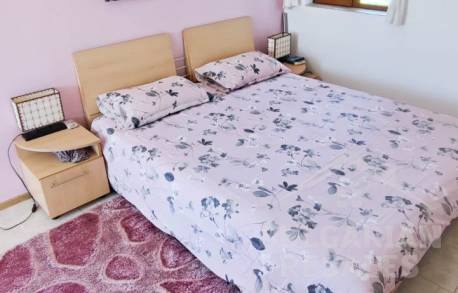 Просторен дом с 4 спални и гледка към морето! - Снимка 10