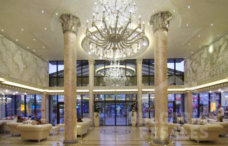 Zdokonalenie a pohodlie: apartmán v luxusnom komplexe - Фото19