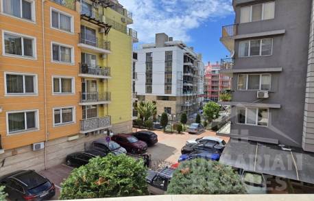 Compact flat in the centre of the resort, nice area! - Photo 9