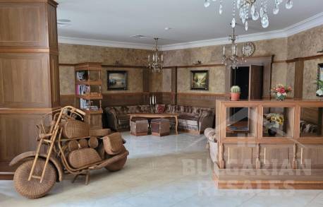 Просторен апартамент с модерно обзавеждане  - Снимка 3