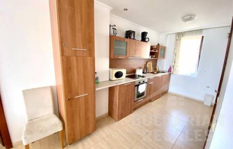 Имоти на брега на морето в комплекс с красива територия - Снимка 4