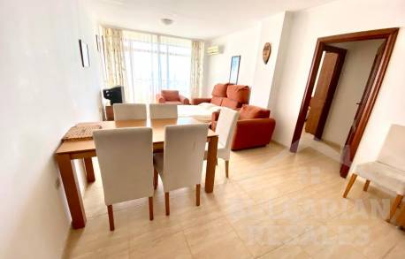 Имоти на брега на морето в комплекс с красива територия - Снимка 3