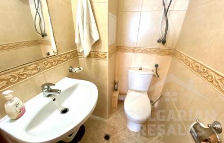 Имоти на брега на морето в комплекс с красива територия - Снимка 6