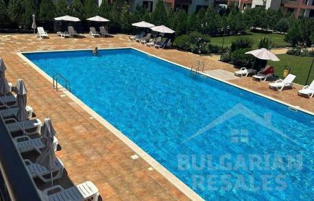 Fully furnished apartment in a complex with a wide range of amenities in Aheloy - Photo 9