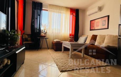 Fully furnished apartment in a complex with a wide range of amenities in Aheloy - Photo 2