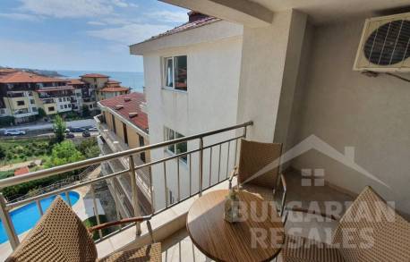 Priestranný apartmán 150 metrov od pláže v letovisku Sveti Vlas - Фото2