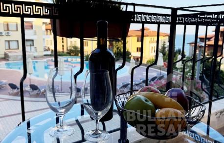 Hurry up to buy! Flat of your dreams on the beach! - Photo 2