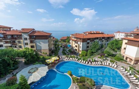 Apartament z 2 sypialniami w kompleksie „Garden of Eden”, Święty Włas - Фото18