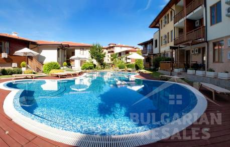 Апартамент в красив комплекс, първа линия! - Снимка 14