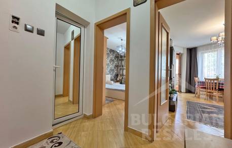 Moderný apartmán s výhľadom na bazén, komplex „Golden Dreams“ - Фото6