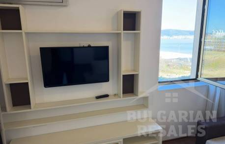 Exclusive! First line and magnificent view from the window! - Photo 6