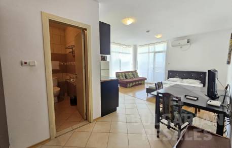 Обзаведено студио с голяма тераса в „Гранд Камелия 2“ - Снимка 2