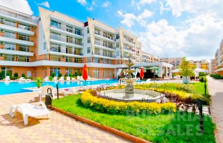 Two-room apartment in the Grand Kamelia complex - Photo 1