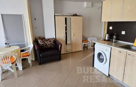 Добра цена! Двустаен апартамент с голяма тераса - Снимка 5