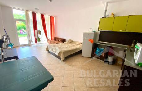 Recreation and income: studio in “Grand Kamelia” - Photo 9