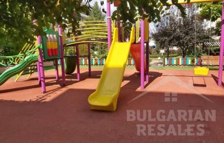 Апартамент с 2 спални и изглед към басейна - Снимка 23