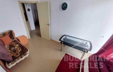 Уютен апартамент в добър район на курорта - Снимка 3