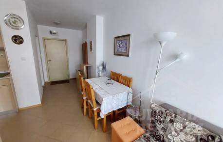 Уютен апартамент в добър район на курорта - Снимка 5