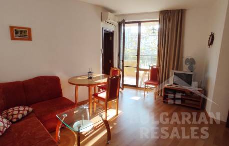 Lacný dvojizbový byt v komplexe s bazénom - Фото3