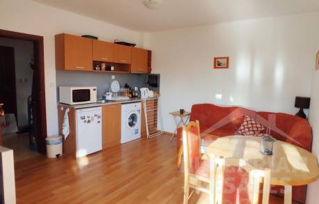 Lacný dvojizbový byt v komplexe s bazénom - Фото5