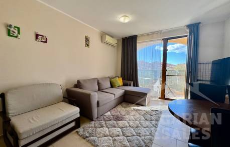 One-bedroom apartment with pool view, “Harmony Suites 1” complex, Sunny Beach - Photo 4