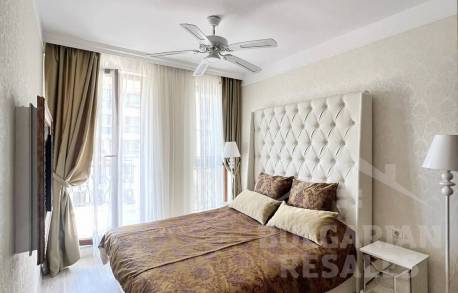 A beautifully decorated apartment in the luxury “Harmony Suites 20” complex in Sveti Vlas - Photo 9