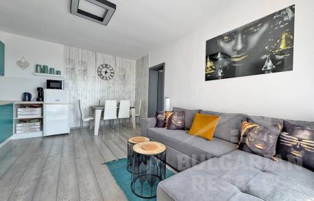Apartmán s modernou rekonštrukciou a drahým nábytkom - Фото1