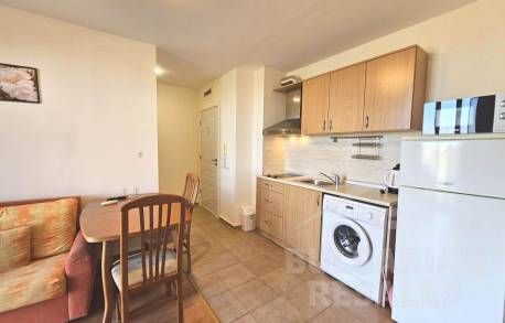 Апартамент в комплекс с красива територия и аквапарк - Снимка 13