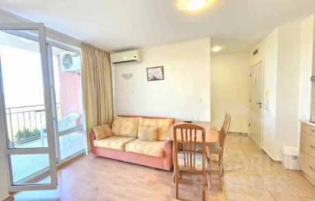 Апартамент в комплекс с красива територия и аквапарк - Снимка 8