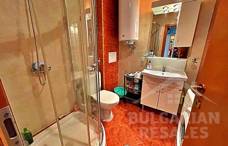 Хубаво обновяване и гледка към басейна! - Снимка 7