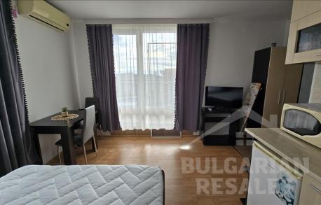 Студия с большой террасой в 