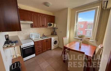 Byt v komplexe „Holiday Fort Golf Club“ za príjemnú cenu - Фото8