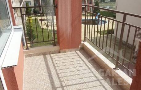 Страхотен избор! Апартамент с изглед към басейна и красивата територия - Снимка 9