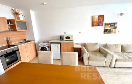 Панорамен апартамент с гледка към морето в комплекс Diamant - Снимка 4