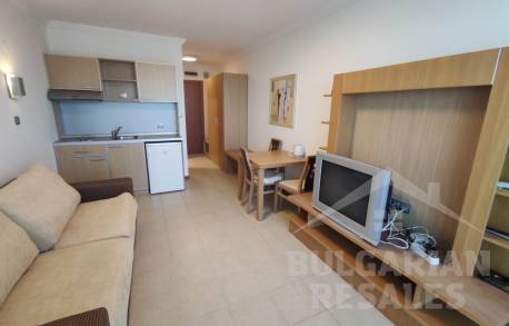 Недорогая студия на первой линии в Равде - Фото3