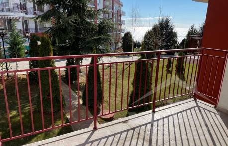 Двухкомнатная квартира с боковым видом на море на первой линии в Святом Власе - Фото3