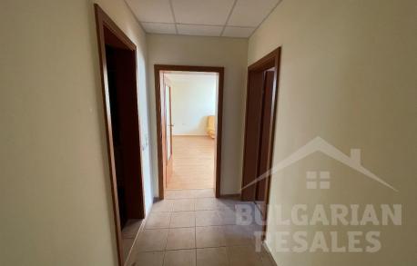 Обзаведен двустаен апартамент за продажба с гледка към морето на първа линия в Свети Влас - Снимка 18