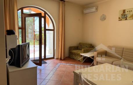 Страхотен апартамент в уютния комплекс Villa Romana - Снимка 5