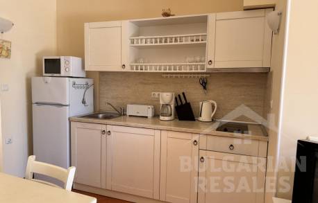 Страхотен апартамент в уютния комплекс Villa Romana - Снимка 4