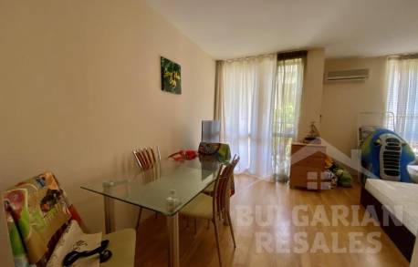 Štúdio s nábytkom v komplexe s krásnym územím - Фото3